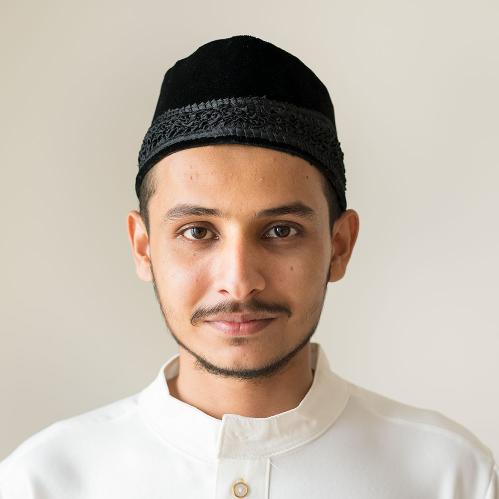 portrait-of-a-muslim-man-NKFJQEG-1.jpg